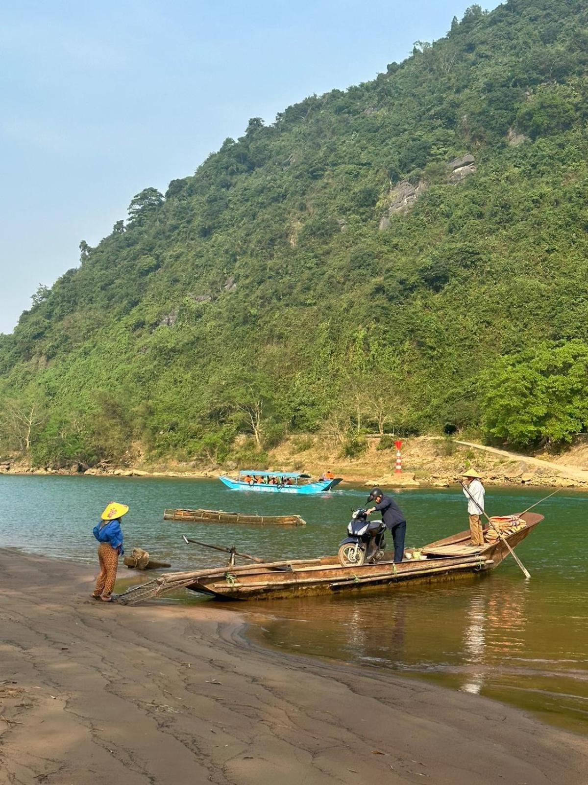 Phong Nha Dawn Home Εξωτερικό φωτογραφία